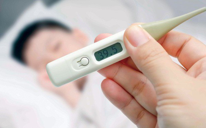 Cách xử lý sốt do viêm họng ở trẻ