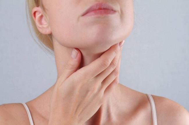 Nổi hạch ở cổ dưới cằm và nguyên nhân - Cảnh báo ung thư vòm họng